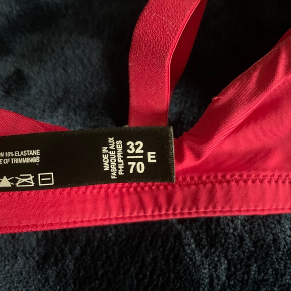 Montelle Wireless Molded Cup Bra - Picture 5 of 8